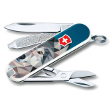 Нож Victorinox Classic LE The Wolf is Coming Home (0.6223.L1704) фото Нож Victorinox Classic LE The Wolf is Coming Home (0.6223.L1704) фото
